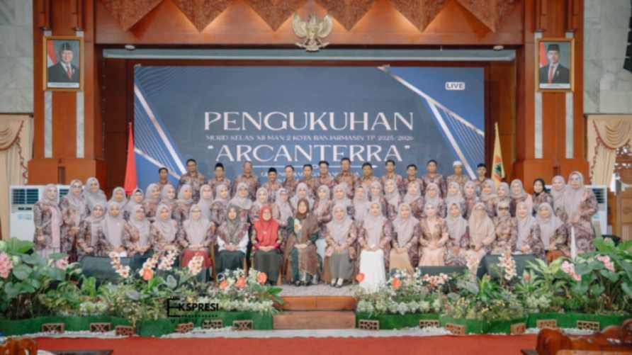 PENGUKUHAN & PERPISAHAN MURID KELAS XII TAHUN PELAJARAN 2025/2026, 12 MEI 2026